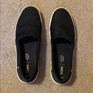 Black TOMS. In great condition.
